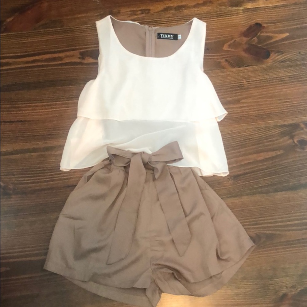 Precious Romper with POCKETS!